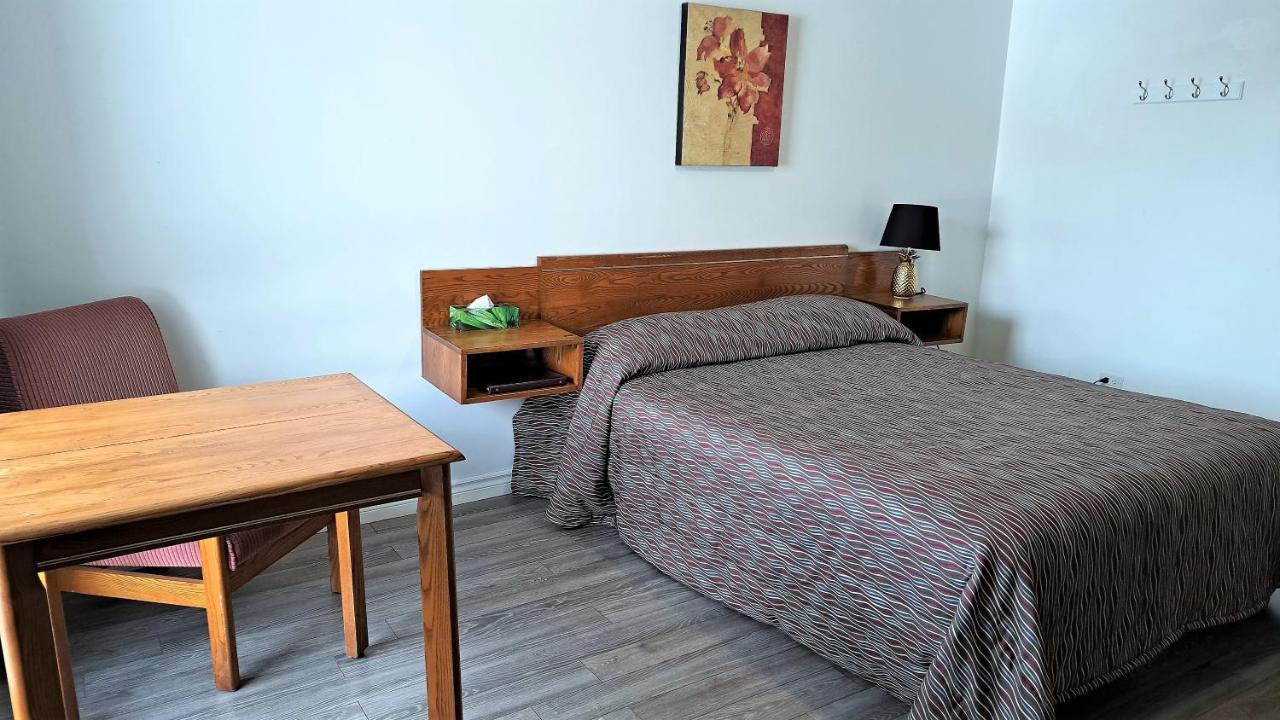 Motel Bonsoir Joliette Eksteriør billede