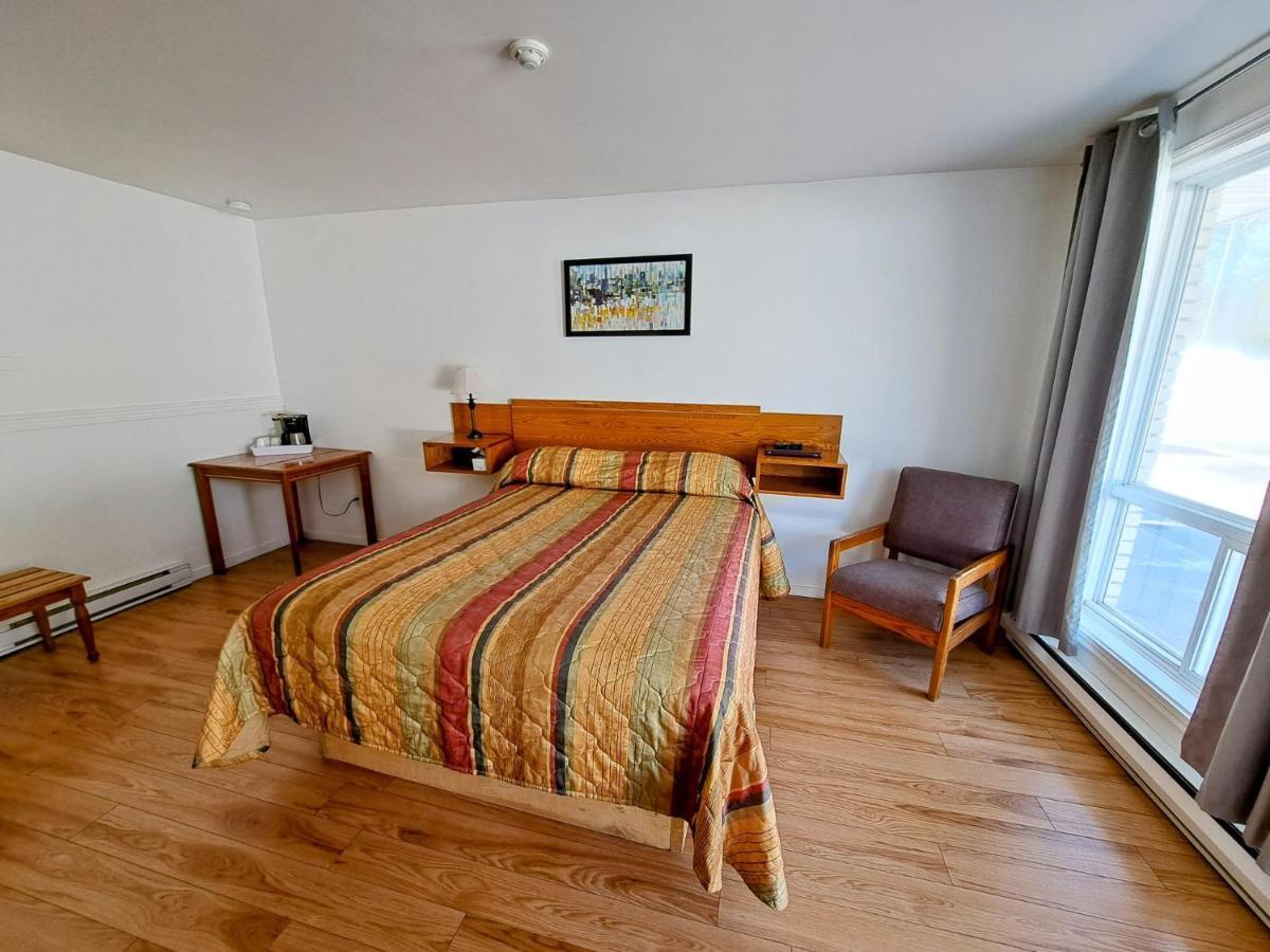 Motel Bonsoir Joliette Eksteriør billede