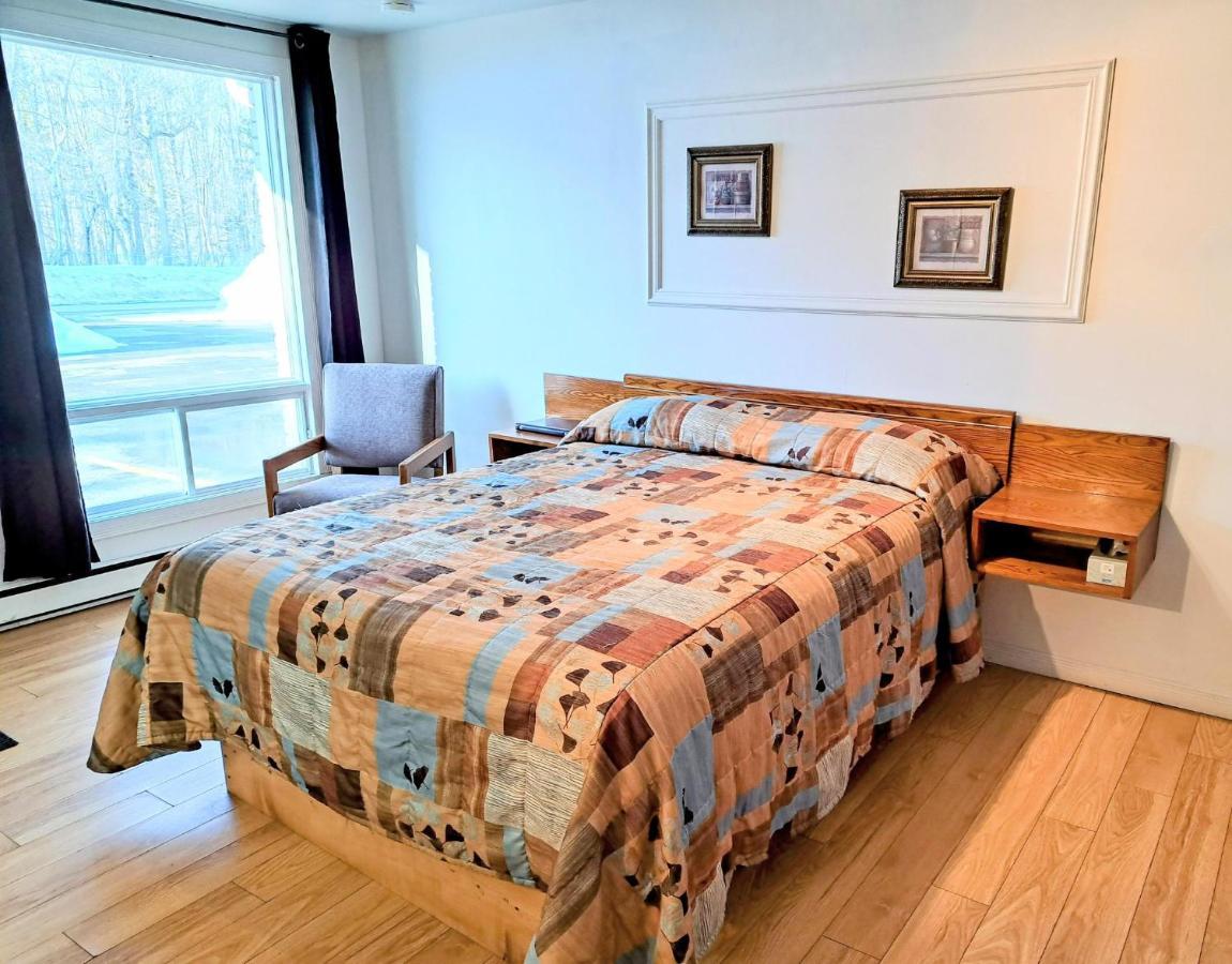 Motel Bonsoir Joliette Eksteriør billede