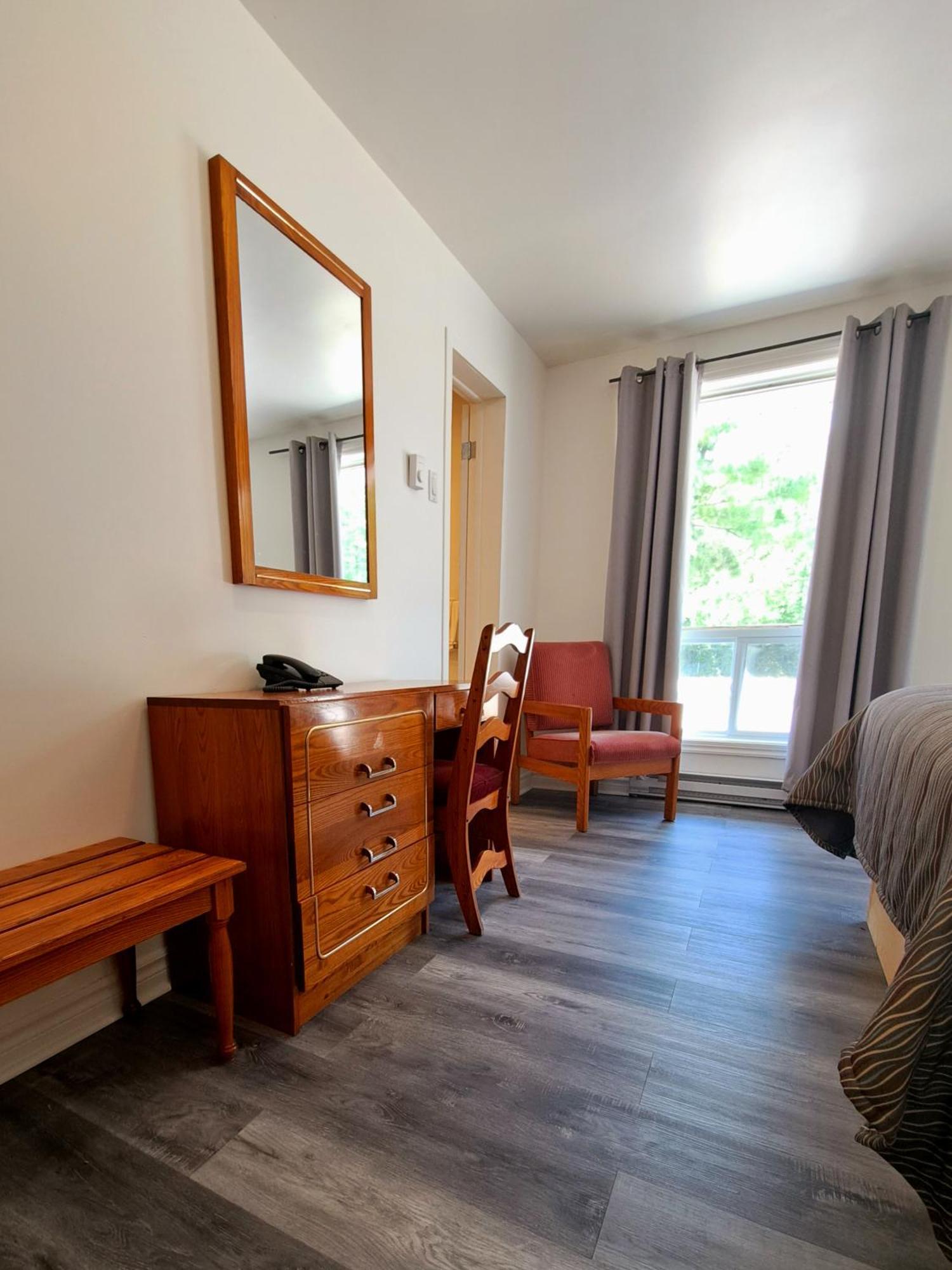 Motel Bonsoir Joliette Eksteriør billede