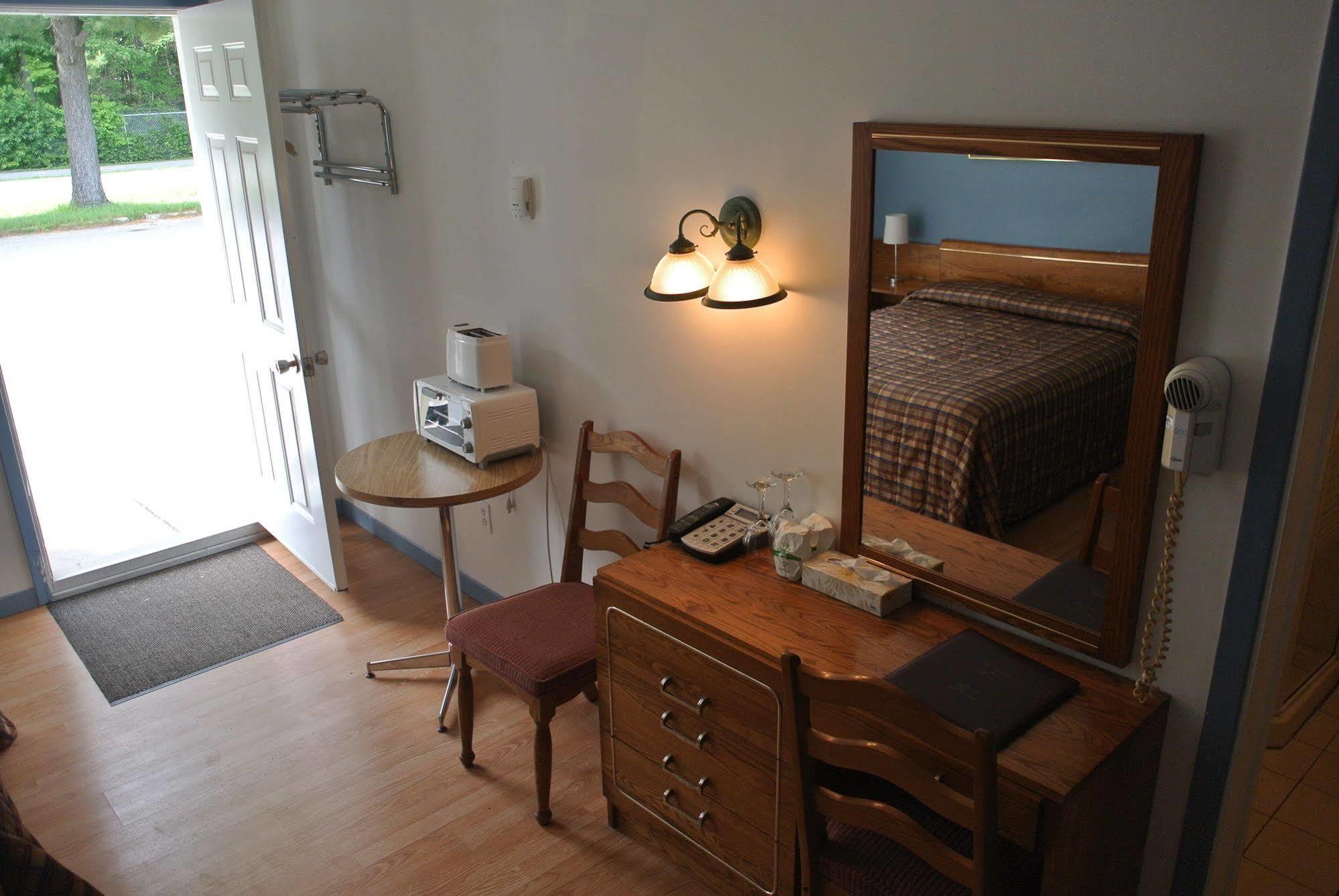 Motel Bonsoir Joliette Eksteriør billede